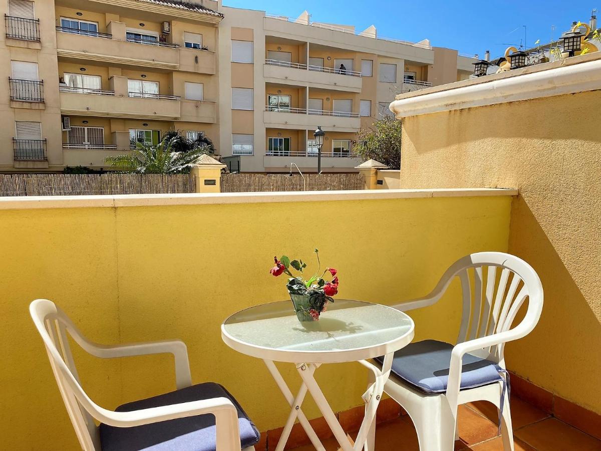 נרחה Triton Apartments Casasol מראה חיצוני תמונה