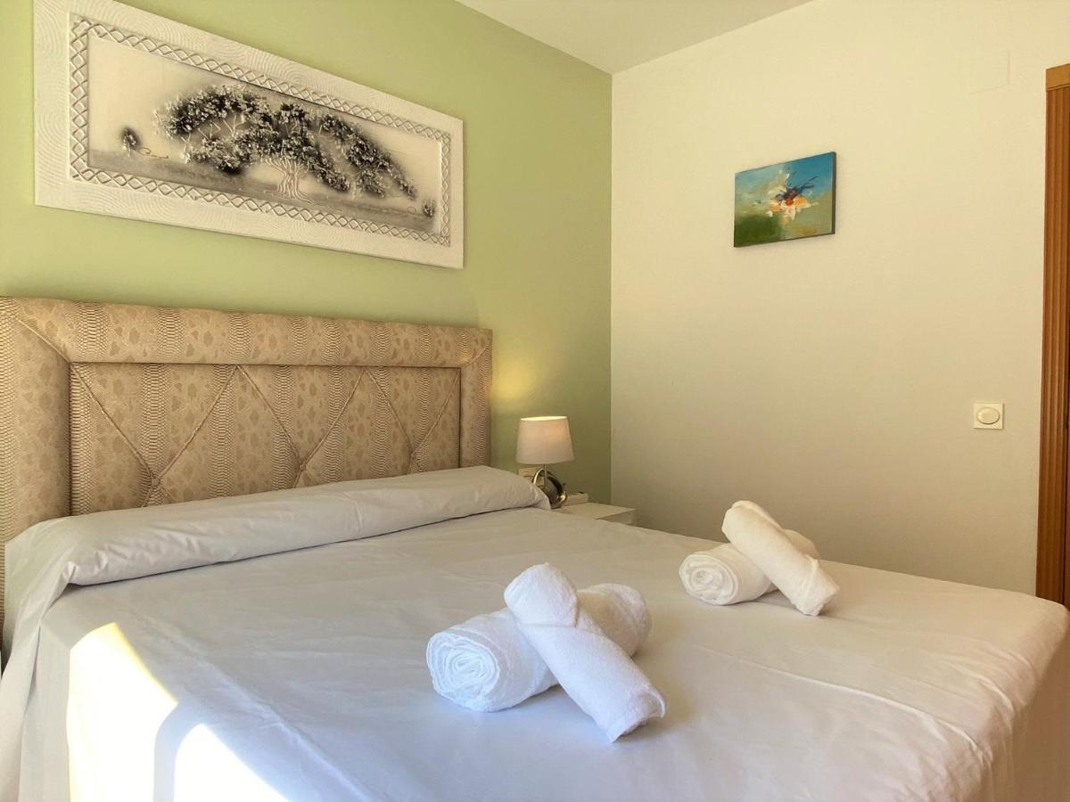 נרחה Triton Apartments Casasol מראה חיצוני תמונה